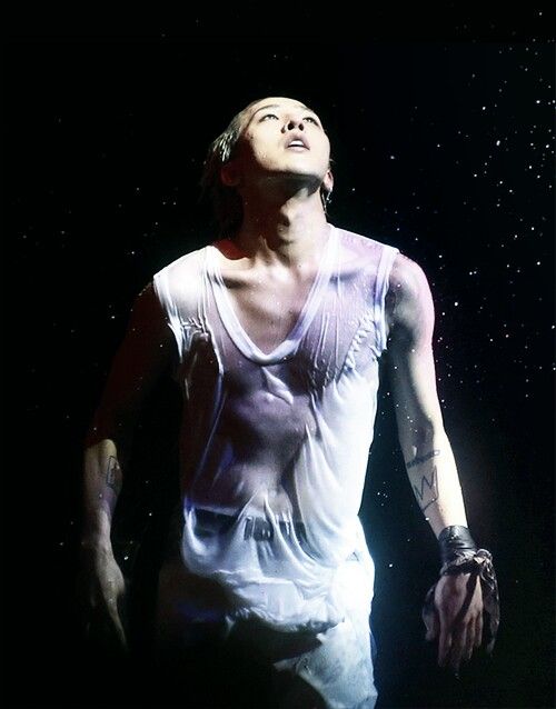 Wet Shirt G Dragon