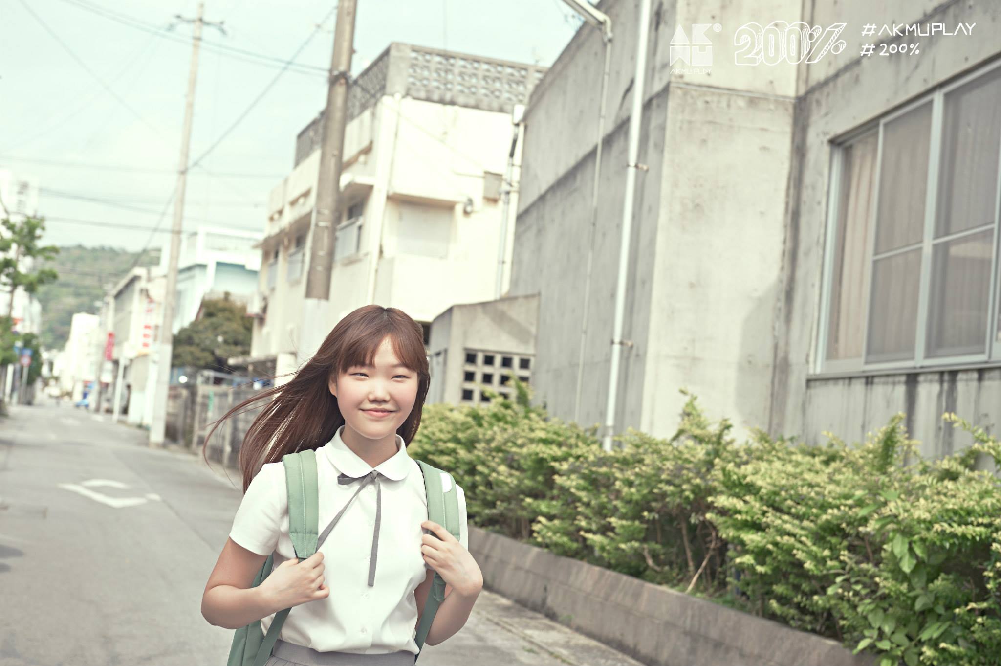 Корейские знаменитости, которые в этом году окончат школу