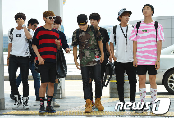 Фото, которые доказывают, что BTS все еще являются королями аэропортной моды
