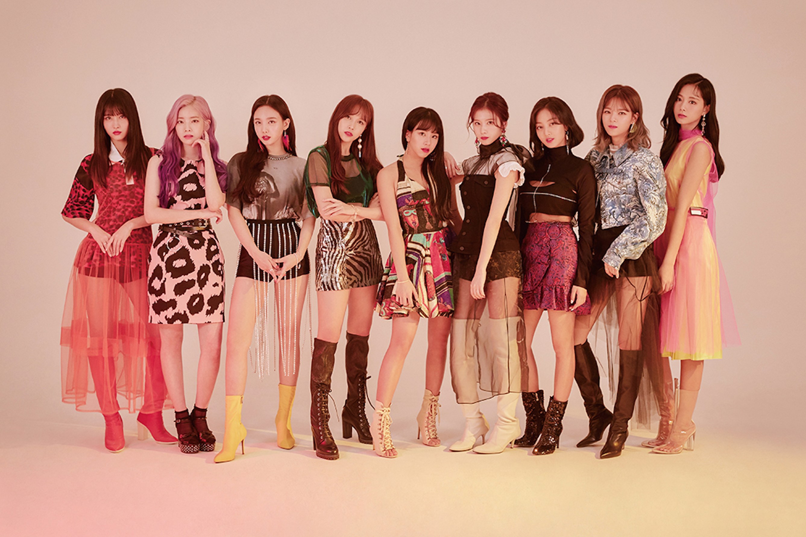 Twice Yes or Yes Group SHot