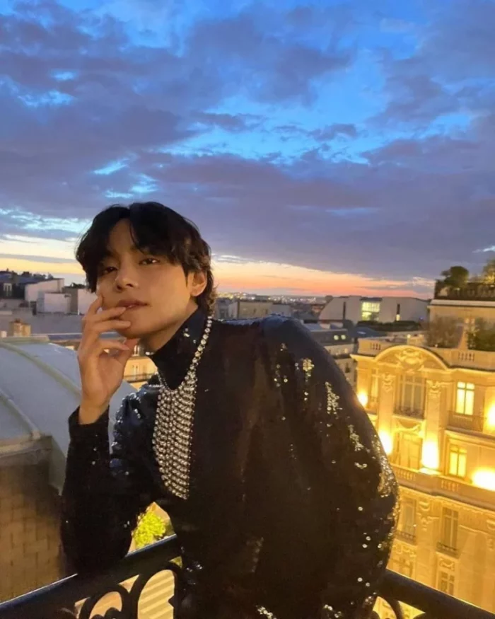 BTS V who stayed 4 days and 3 nights at a hotel that costs 17 million won per night 19 768x960 1